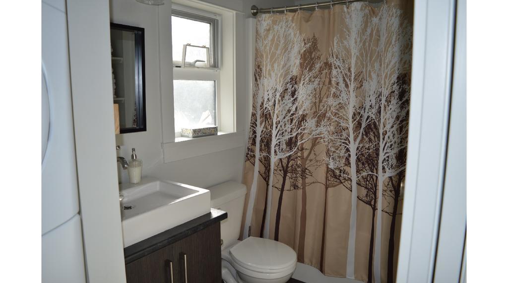 Pair-A-Dice Cottage Port Renfrew Habitación foto